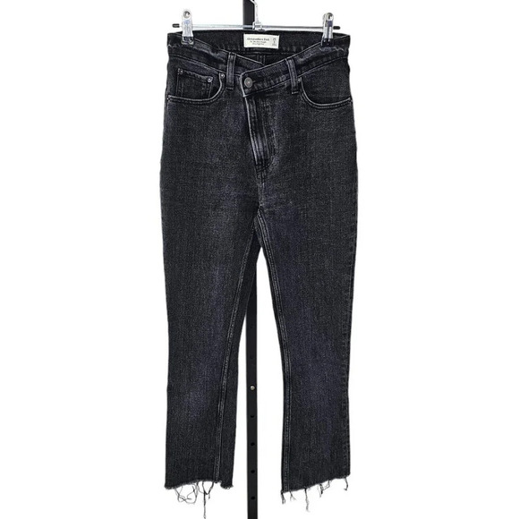 Abercrombie & Fitch The 90's Slim Straight Ultra High Rise Crossover Jeans Sz 25 - Picture 1 of 7